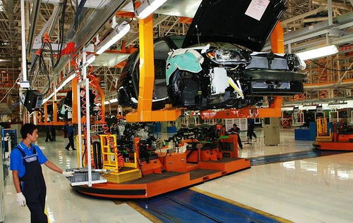 智能制造新引擎 北京奔馳新工廠與北京軟件服務的協同發展